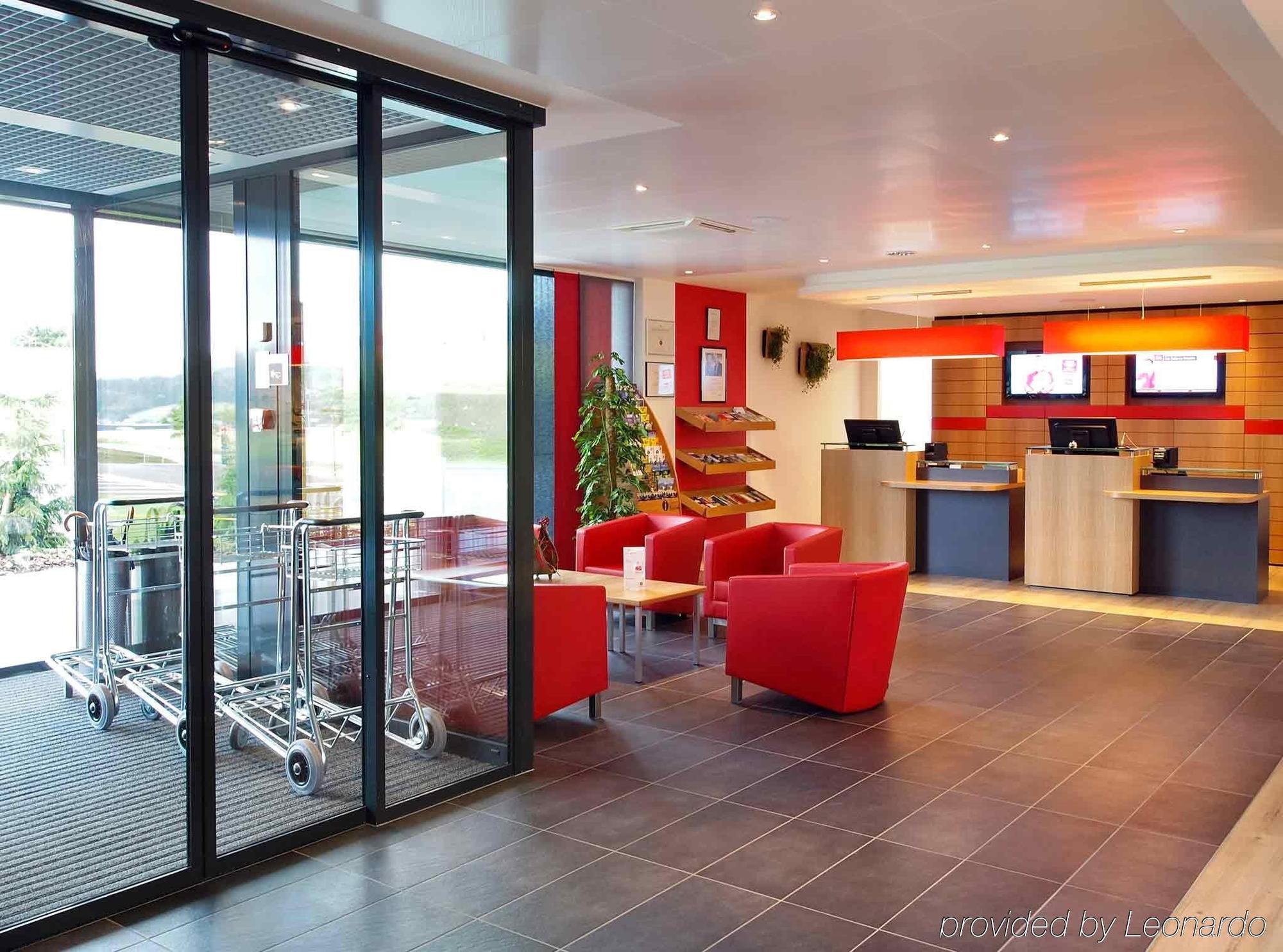 Ibis Bulle - La Gruyere Swiss Bike Hotel Bagian luar foto